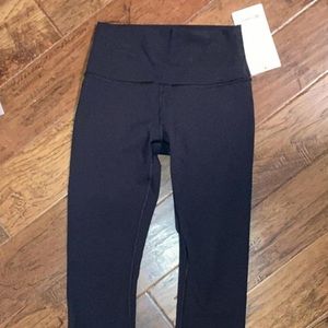 NWT Black Size 6 Wunder Under High Rise 25”